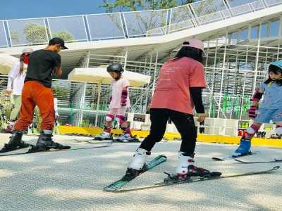 滑噜噜四季滑雪场介绍 开放时间地址电话信息