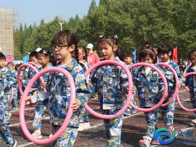 适合室内团队玩的小游戏大全（50个）